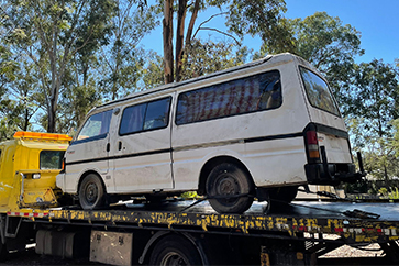 wrecked-commercial-vehicles